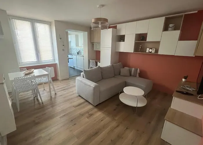 Cosy Et Raffine Apartment *